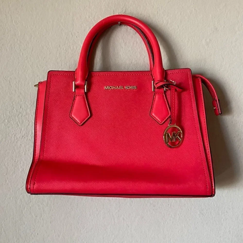 Michael Kors good pre